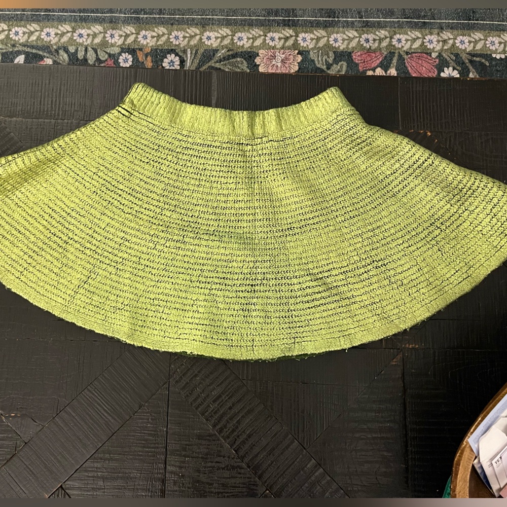 Scoop Women’s Metallic Lime Green Foil Sweater Mini Shirt NWT Size M (8/10)
